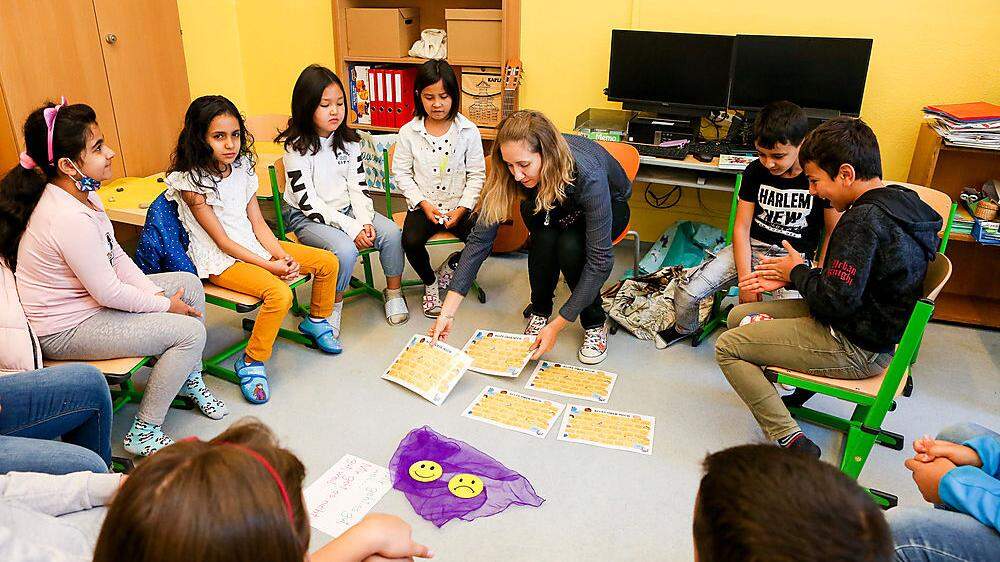 In Julia Strommers Gruppe wird spielerisch die deutsche Sprache erlernt bzw. gefördert