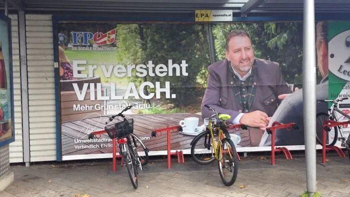 Die FPÖ wirbt in Villach auf 18 Plakatwänden