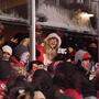 Taylor Swift ein wenig versteckt im Stadion der Kansas City Chiefs