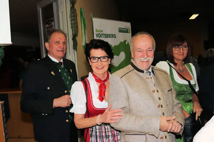 Klicken Sie sich durch weitere Bilder.