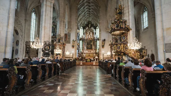 Der Tag begann mit einem Morgenlob im Grazer Dom...