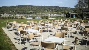 Die Vergabe der Gastronomie im Strandbad Loretto sorgt zwei Jahre später für Ärger im Rathaus