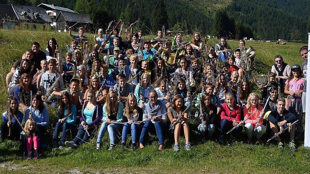 67 junge Musikerinnen und Musiker aus den Musikvereinen der Region Leoben nehmen am Bezirksjugendcamp in Eisenerz teil