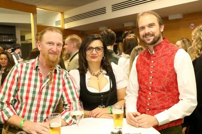 Grund des Besucheransturmes war der 45. Krappfelder Jägerball.