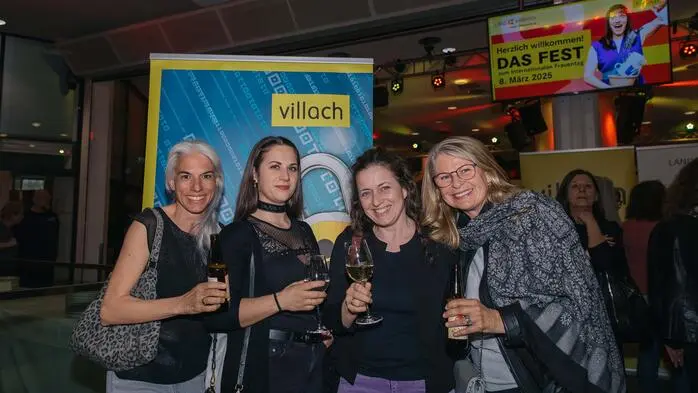 Im Congress Cener wurde zu Kabarett und Musik geladen