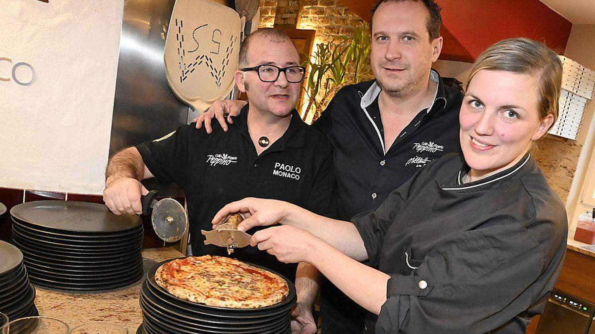 Österreichs bester Pizzabäcker Paolo Monaco, Gastronom Stefan Lercher und Küchenchefin Christine Truskaller