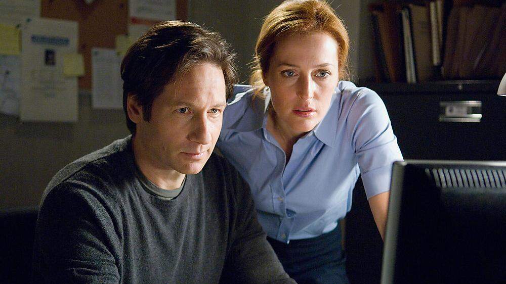 Sind weiter hinter mysteriösen Fällen her: Mulder und Scully