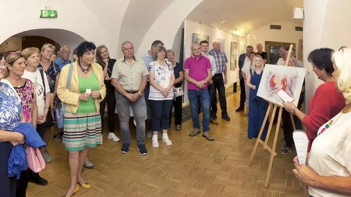 Unter dem Titel „Meine Gefühle in Bildern“ lädt Annemarie Hörbinger in der Galerie Forum Rathaus Knittelfeld zu einer besonderen Begegnung mit ihrer Kunst ein.
