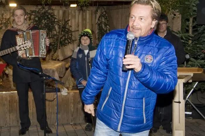 Bürgermeister Gerald Schmid richtete Grußworte an die Besucher.