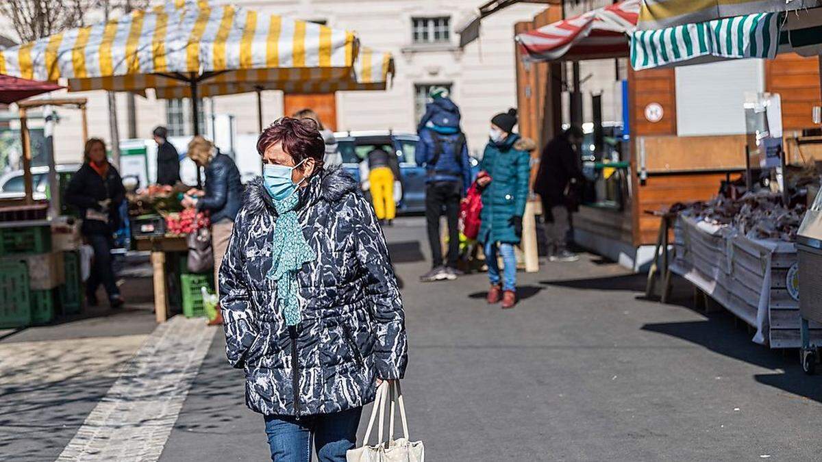 Seit Wochen hieß es auf Grazer Bauernmärkten: Masken auf! 