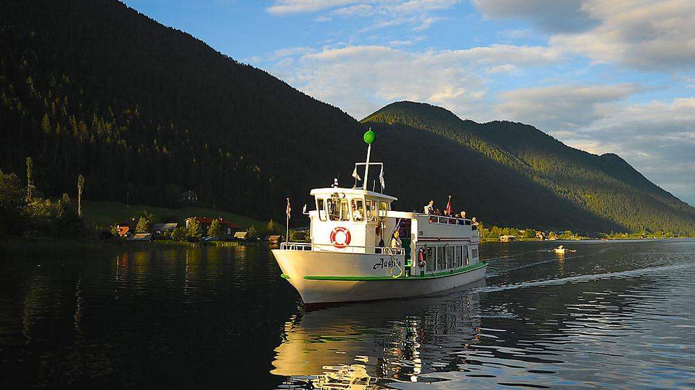 Die Schönheit des Weißensees spiegelt sich in der Erlebnis Österreich Produktion des ORF wider 
