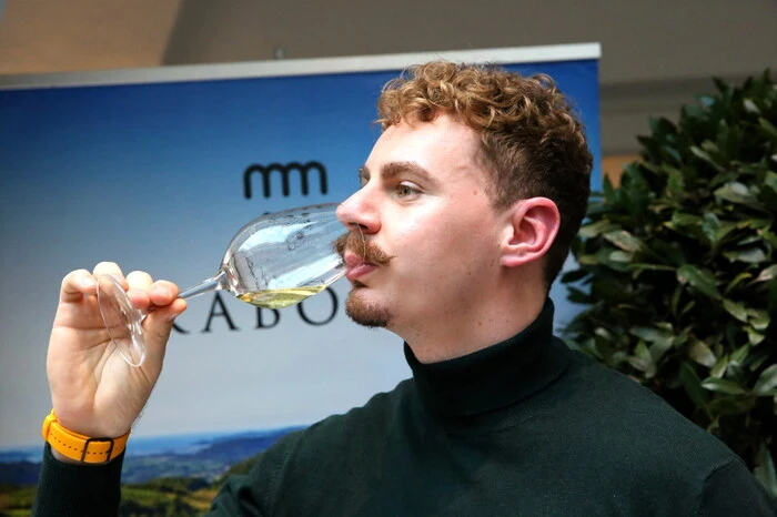 Grund des Besucheransturmes war die erste „Alpe-Adria-Weinmesse“. 