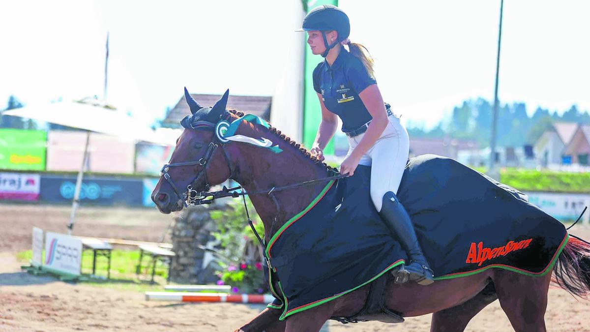 Meisterin über 1,35 Meter: Sophie Schinnerl