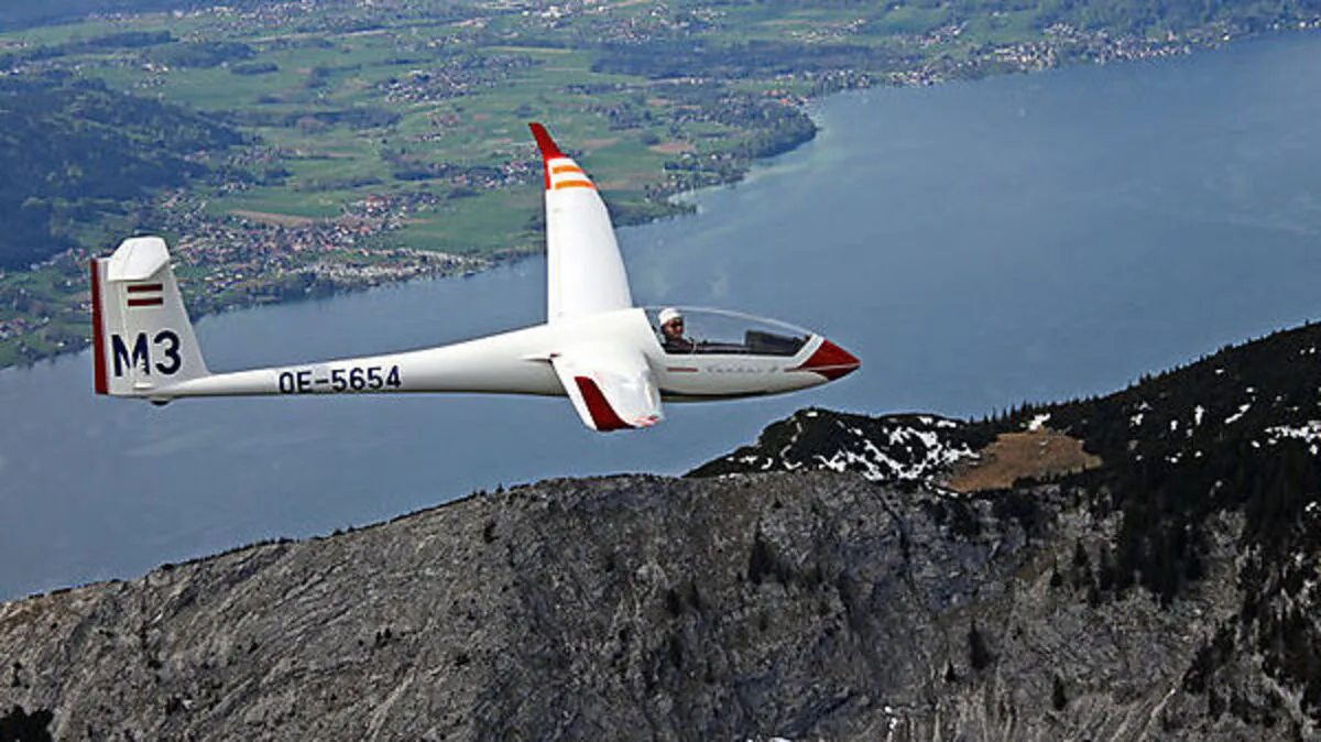 Harald Sturmann flog mit diesem Segler von Wolfsberg nach St. Moritz und retour 	