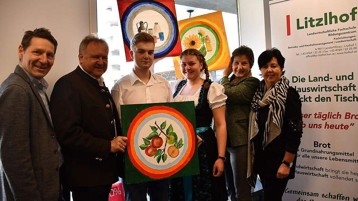 Hans More, Direktor Josef Huber, Lukas Staber, Yvonne Kerschbaumer, Herma Hartweger und Ingrid More