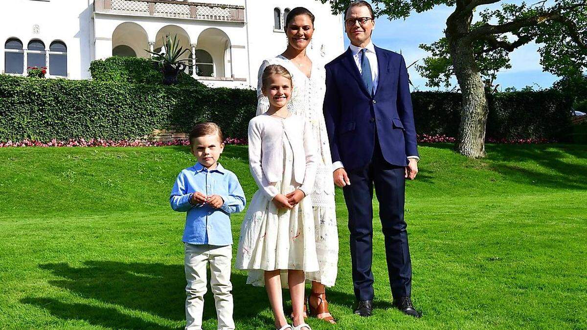 Schwedische Royals: Kronprinzessin Victoria mit Ehemann Daniel und den beiden Kinder Estelle und Oscar