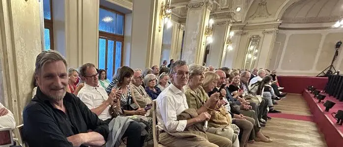 Schauspieler Stefan Jürgens, einst Soko-Donau-Star, in den Zuschauerreihen