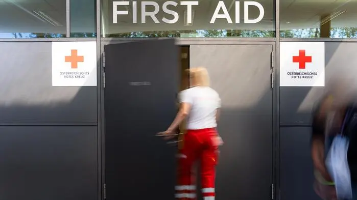 Das Rote Kreuz lässt Kritik abperlen: Ausgerechnet der Aufdecker verlor seinen Job