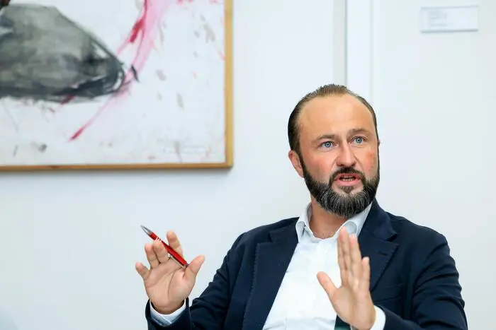 Max Lercher (SPÖ) spricht sich für einen Verbleib der Reha in Aflenz aus