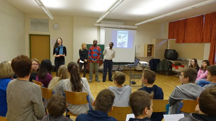 Jedes Jahr lädt die Dreikönigsaktion Projektpartner nach Österreich, die in Schulen und Pfarren Beispielprojekte präsentieren.