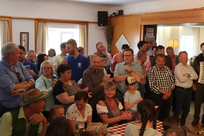 Klicken Sie sich durch die Bilder vom Internationalen Harmonikatreffen.
