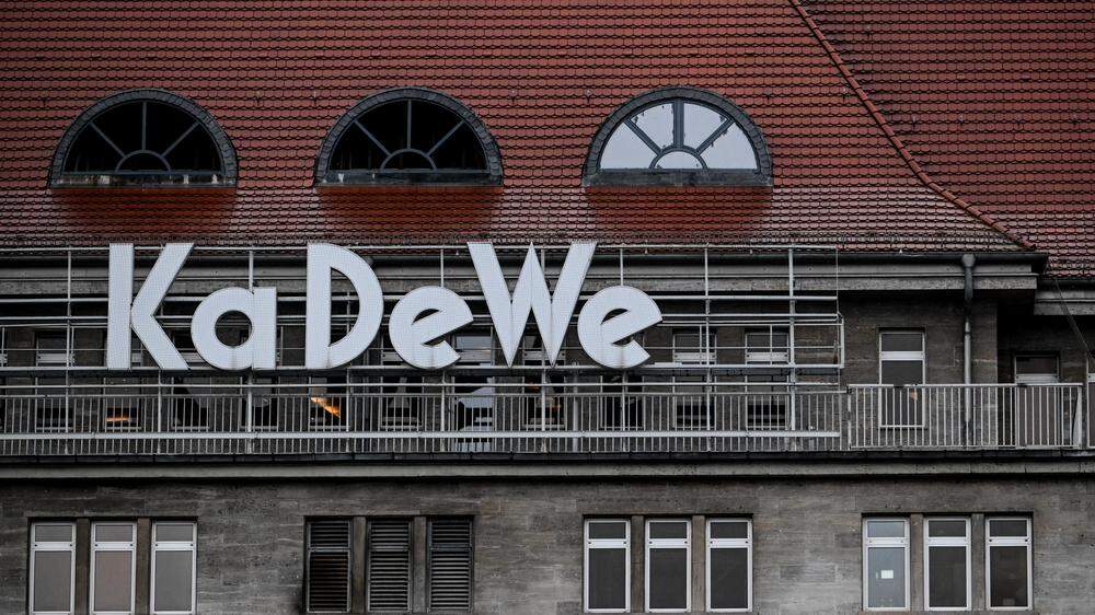 Das Kaufhaus des Westens (KaDeWe) in Berlin