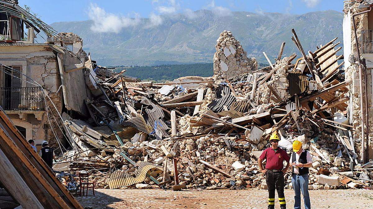 Nach dem Erdbeben 2009 in L'Aquila