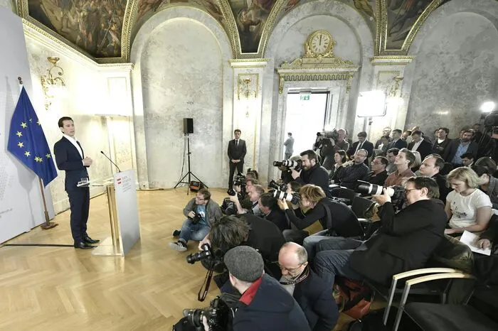 Der neue Obmann müsse auch die Möglichkeit haben, die inhaltliche Linie vorzugeben und vor allem auch Personalentscheidungen zu treffen, stellte Kurz seine Forderungen auf.