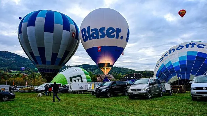 Wenn rund um das Apfeldorf Puch bei Weiz die Apfelernte zu Ende geht und der Herbst sein Farbenspiel beginnt, dann ist auch die Zeit für die traditionelle Ballonwoche gekommen.