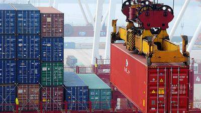 Containerhafen von Qingdao in China