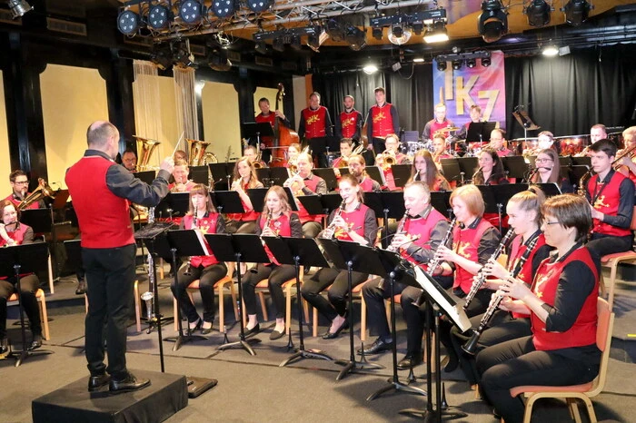Grund war das Frühlingskonzert der Trachtenkapelle Zweinitz. 