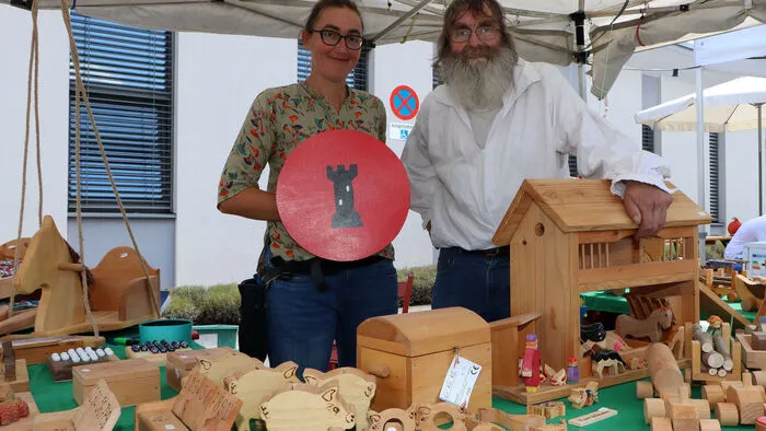 Marie und Jean Luc Lenoble organisierten den 37. Kunsthandwerksmarkt in Ossiach.