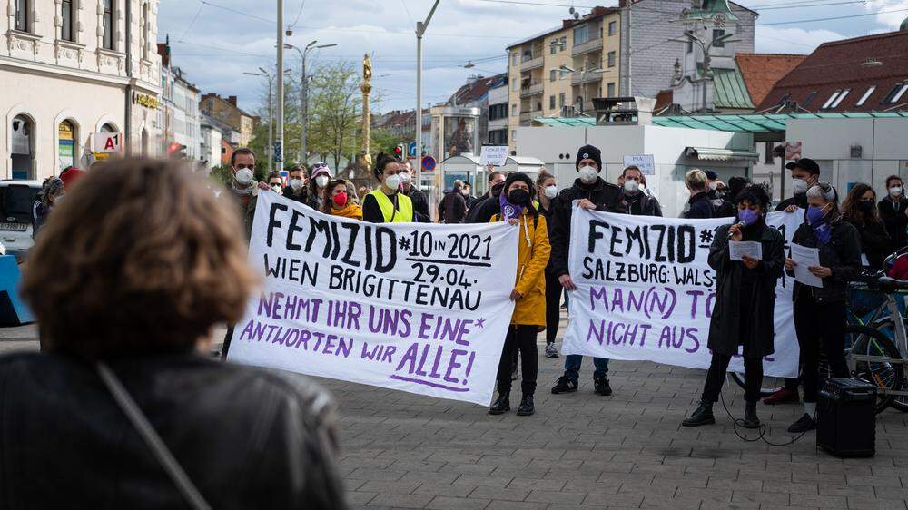 Femizid-Demo 2022 am Grazer Griesplatz. Mittlerweile wird monatlich demonstriert