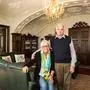 Evelin und Georg Schlamadinger im ehemaligen Speisezimmer