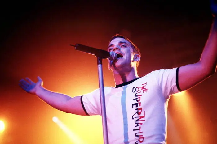 Eines der ersten Konzerte von Robbie Williams ohne "Take That" (1997)