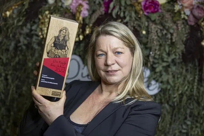 Margit Holzer von den Erdbeeranlagen Holzer