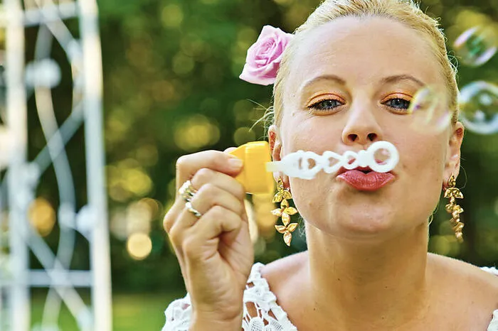 ... egal ob "Landkrimi", "Schnell ermittelt" oder als Kabarettistin: Dass Katharina Straßer vielseitig ist, ist bekannt - nun wurde sie dafür mit einer Romy-Nominierung belohnt ...