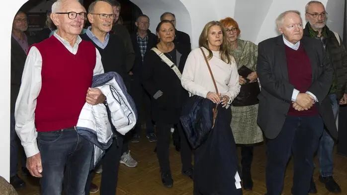 In der Galerie im Forum Rathaus wurde die neue Ausstellung der Naturfreunde Fotogruppe Knittelfeld eröffnet. Unter dem Motto „Bewegung“ zeigen die Mitglieder, wie vielfältig dieser Begriff interpretiert werden kann – ob als körperliche Aktivität, als räumliche Veränderung, gesellschaftliche Dynamik oder als innere Regung.