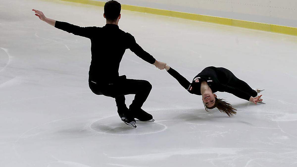 Bei Österreichs Eiskunstlauf-Paradepaar, Miriam Ziegler und Severin Kiefer, passt die Form 