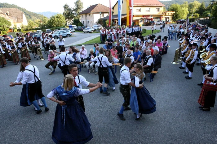Anlässlich des runden Jubiläums ging am Wochenende in der kleinen Gemeinde ein großes Fest über die Bühne. 