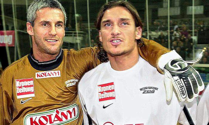 Michael Konsel mit Francesco Totti