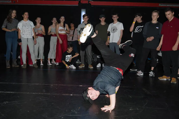 Beim Breakdance-Battle hip hoppten Österreicher, Deutsche und Italiener im Alter von sechs bis 36 Jahren in Einzelbewerben beziehungsweise in Fünfergruppen gegeneinander um Pokale und Sachpreise. 