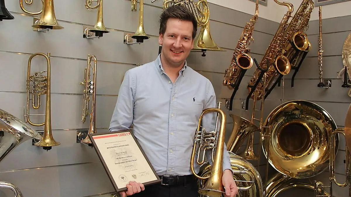 Christian Kainz spielt selbst Trompete und Schlagzeug