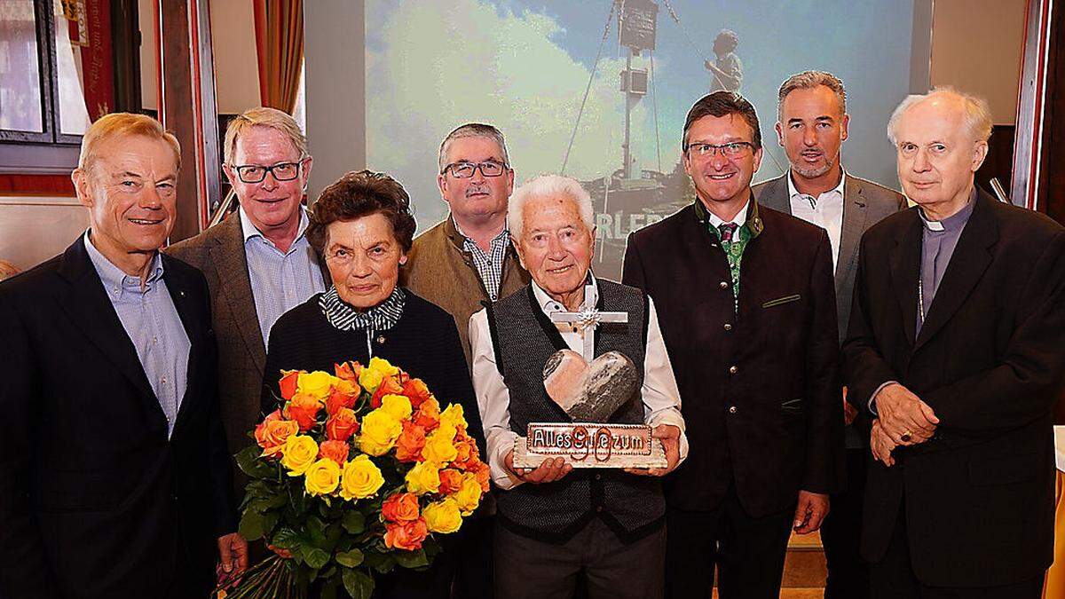 Arnold Riebenbauer, Christoph Zernatto, Elfi Leyrer, Ino Bodner, Sepp Leyrer, Wolfgang Klinar, Michael Unterlerchner und Egon Kapellari	 