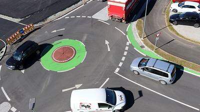 Am Kreisverkehr in Feldkirchen hätte, laut BZÖ, heute gedreht werden sollen