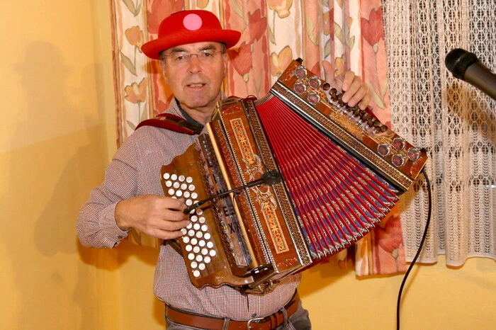 Für die optimale Musik sorgte der „Lustige Jonny“.