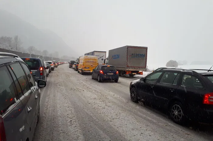 Durch die Sperre des Plabutschtunnels stand der Verkehr auch nördlich von Graz still.