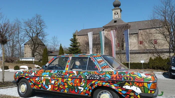 Der Immobiliendeal umfasste Schloss Gabelhofen (Bild) in Fohnsdorf, eine Jagd und mehr. Den bunten Mercedes - ein Kunstprojekt - jedoch nicht