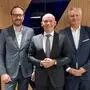 Filialverbundleiter Manfred Reitbauer, Vorstandsdirektor Hannes Zwanzger und  Regionalleiter der Volksbank Oststeiermark Rudolf Grandits