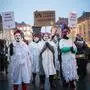 Feministischer Perchtenlauf am Grazer Hauptplatz